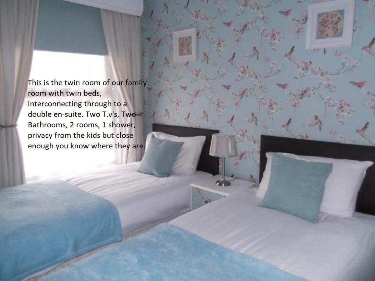 J'S Mayfair Guest House Blackpool Exterior photo